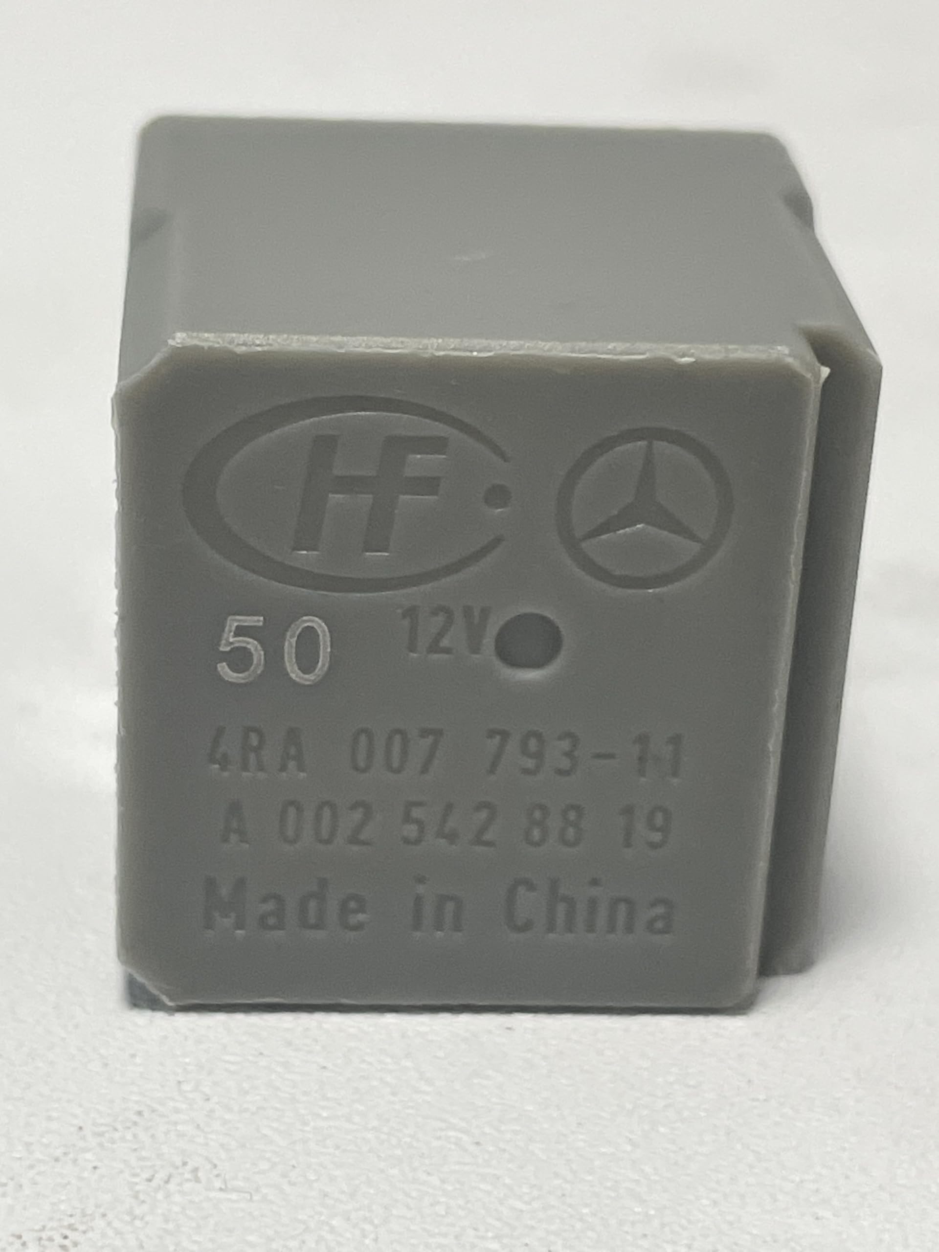 Photo 1 of 0025428819 Multi-Purpose Relay, 12V 4-Pin NO—Replaces A0025428819 / 002-542-88-19; Compatible with Mercedes-Benz (W205 C-Class, W213 E-Class, W222 S-Class, X253 GLC, W156 GLA, W246 B-Class)