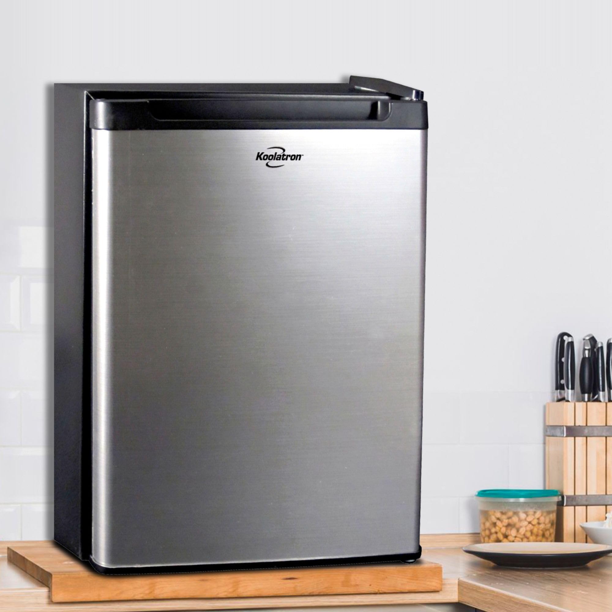 Koolatron 12V / 110V Refrigerator - Mini Fridge With Freezer For Trucks, Cool Storage For Kitchen, Bedroom, Office, Dorms, Compact Free Standing, Neveras Pequeñpara, 1.76 Cubic Feet Capacity, White