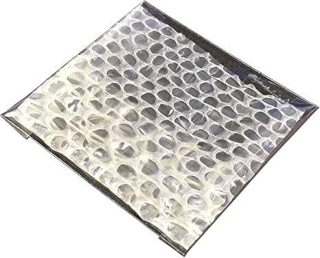 Amazon Co Jp 白蛇 ホワイトパイソン の抜け皮 白蛇の抜け殻 昔ながらの縁起物 お財布に入れる金運の御守 白蛇観音祈祷済み ホーム キッチン