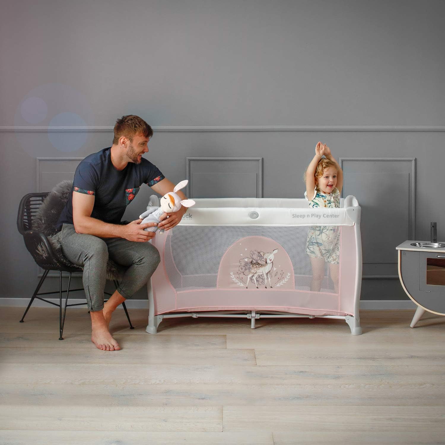 hauck sleep and play centre