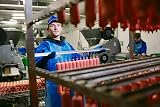 HOT BARGAINS 100 Blue Disposable Aprons 70 x 120cm 10µm Pack of 100 view 5