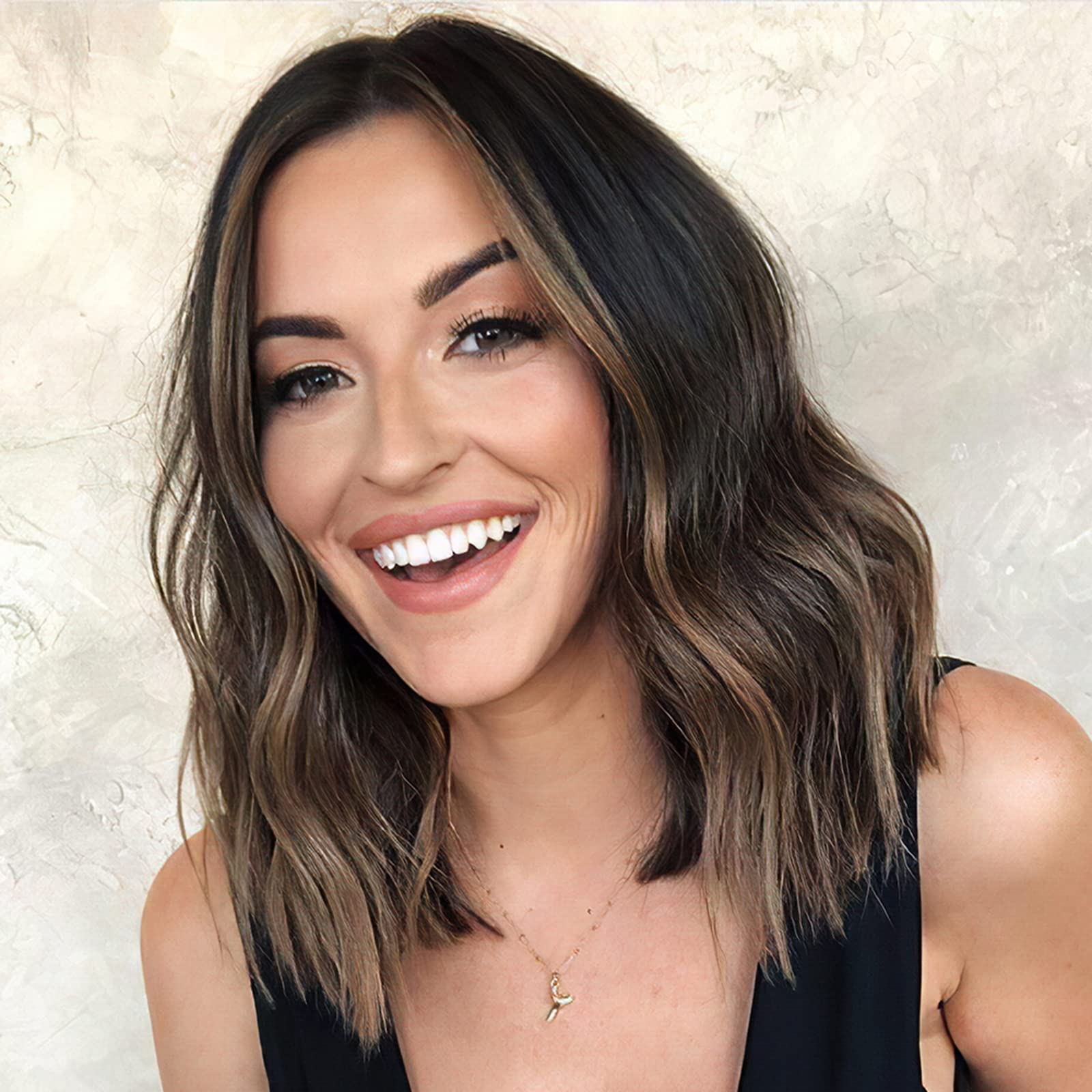 Luovce Synthetic Wigs For Women Shoulder Length Short Wavy 14 inches Ombre Highlight #RT1b/27 Color โ image 1