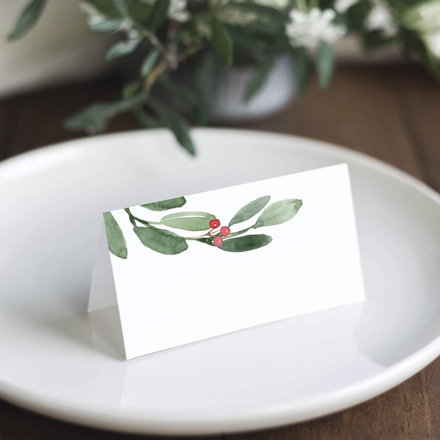 Bliss Collections Greenery Holiday Place Cards for Christmas Party, Wedding or special winter event! Seating Place Cards for Tables, Scored for Easy Folding, 50 Pack, 2 x 3.5 Inches: Kitchen & Dining