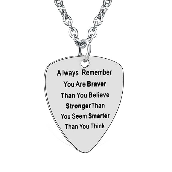 Bespmosp Halskette mit Anhänger aus Plektrum mit der Aufschrift 'Remember You are Braver Stronger and Smarter'