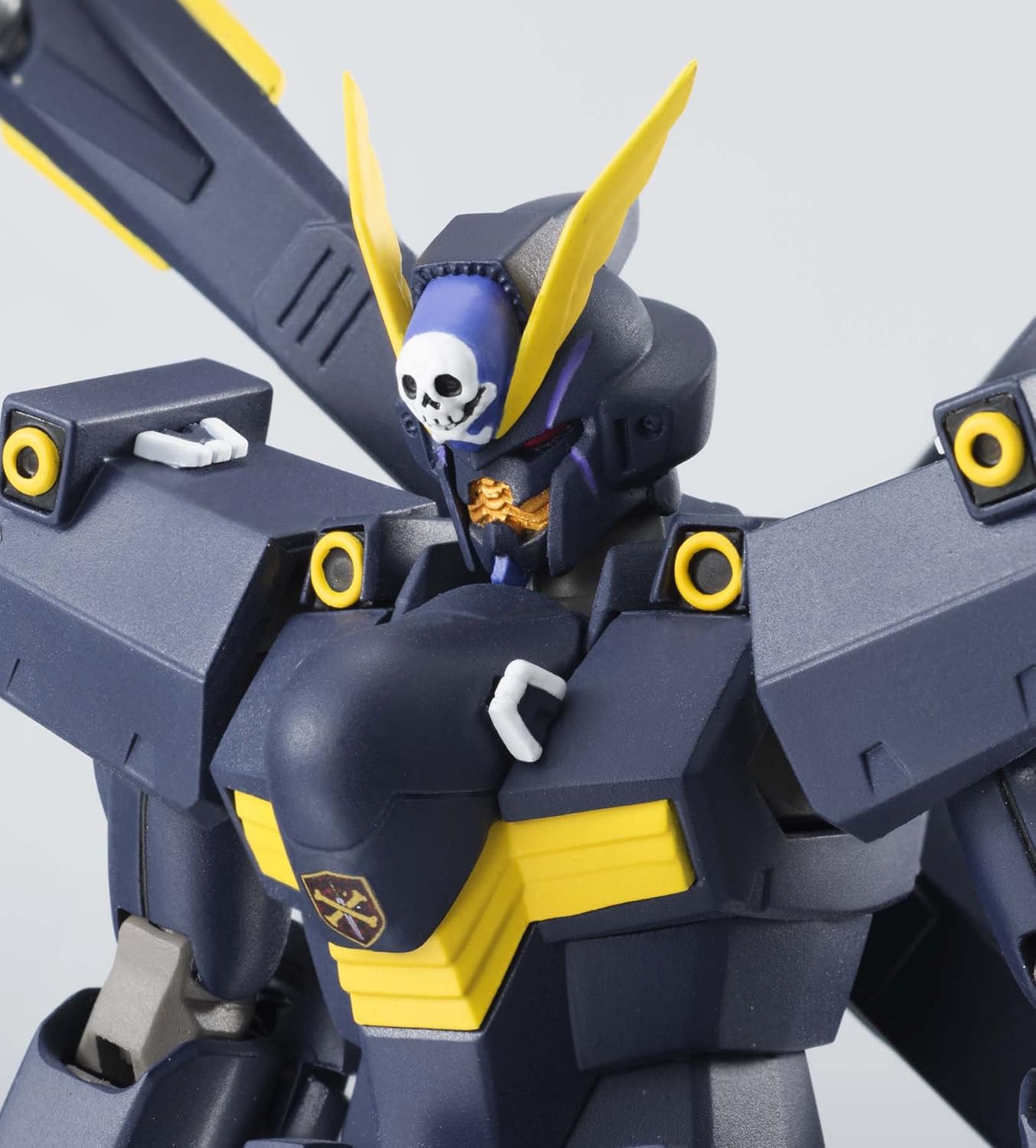 U*N様 定価6万　GUNTAS Genuine Leather Crossbo Bandai Tamashii Nations Robot Spirits Crossbone Gundam X-2 Kai