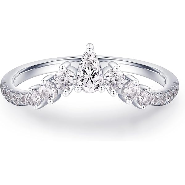 Hermoso Anillo De Compromiso Con Doble Halo De Diamantes Redondos