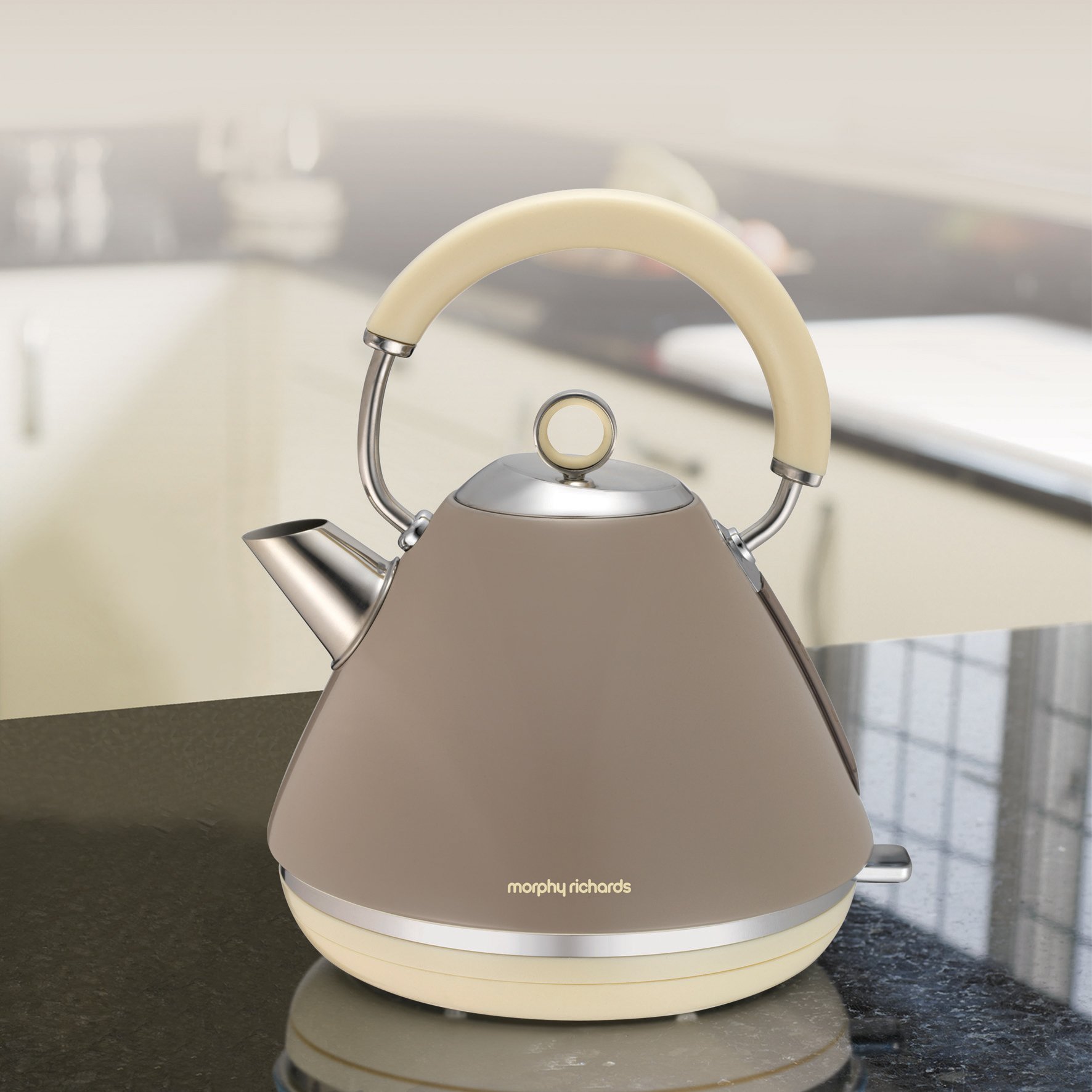 Morphy Richards 102012 Accents Pyramid Kettle 1.5 L Barley Beige NEW