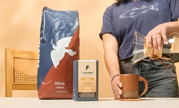 LA COLOMBE NIZZA MEDIUM ROAST WHOLE BEAN COFFEE – NOTES OF MILK CHOCOLATE, NUTS & BROWNIE WITH HONEY-SWEET ROASTED NUTTINESS, 24 OUNCE (PACK OF 1)