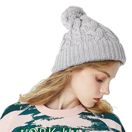 FREETOO [Bommelmütze Strickmütze Klassische Beanie mit großem Bommel Street Style Mütze mit 3 Farbe passt jedes Outfit High Fasion Grobstrick mit Zopfmuster für Damen und Herren