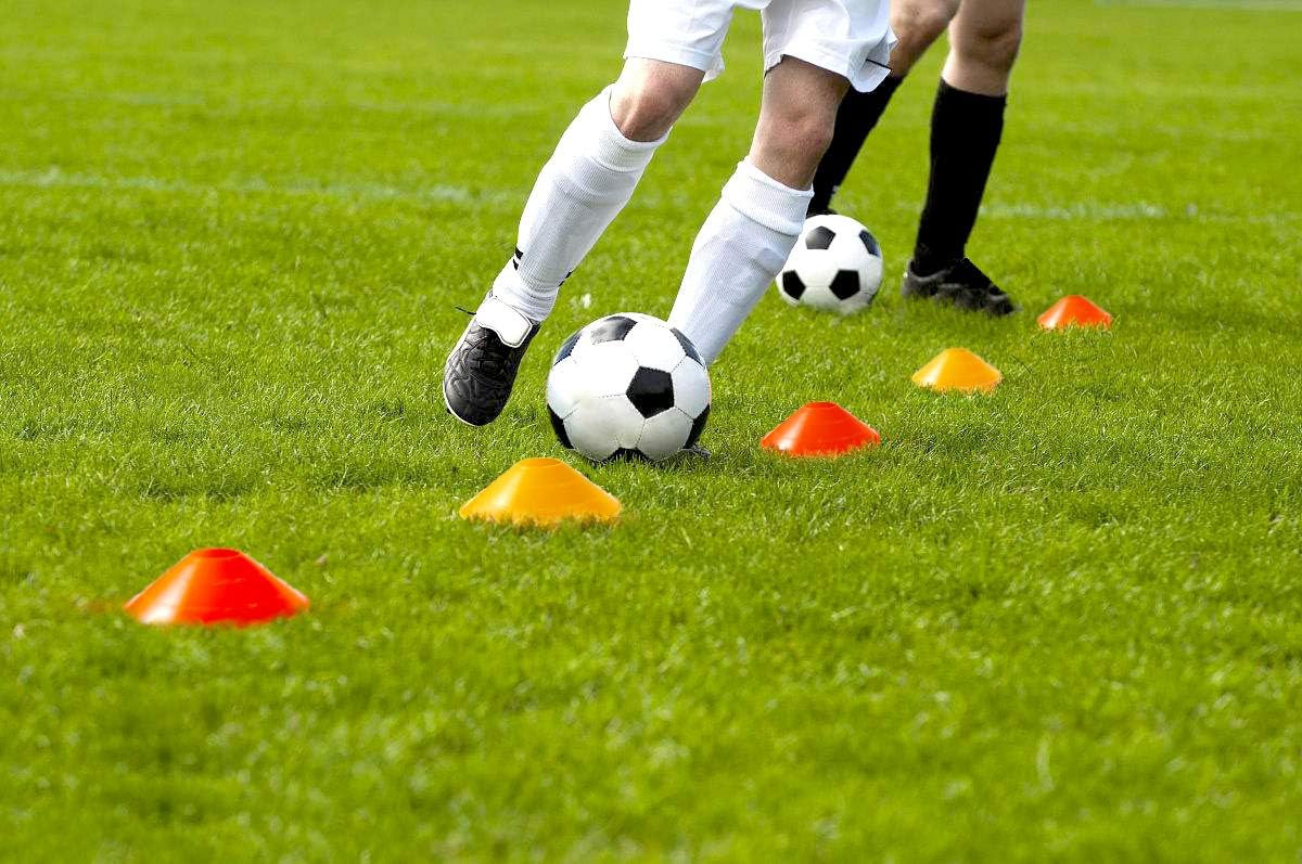 Ohuhu Speed Training Ladder Agility Training Set - 12 Rung 20Ft Agility Ladder and 12 Field Cones, 4 Steel Stakes & Carrying Bag, Footwork Equipment for Soccer Football Boxing Drills : Sports & Outdoors