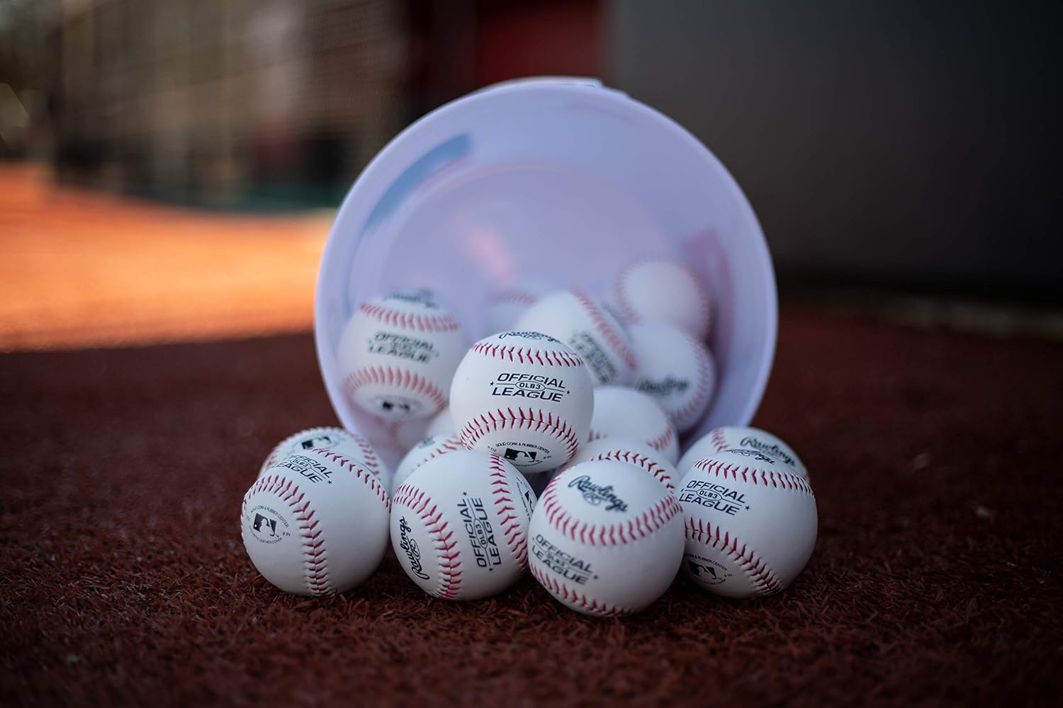 Rawlings Official League Recreational Grade OLB3/R8U Baseballs, Bucket of 24 Balls, OLB3BUCK24: Sports & Outdoors