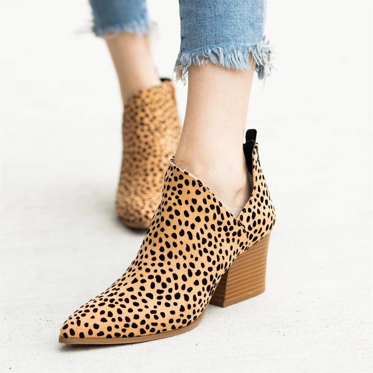 LAICIGO womens Chelsea Boots - Image 4