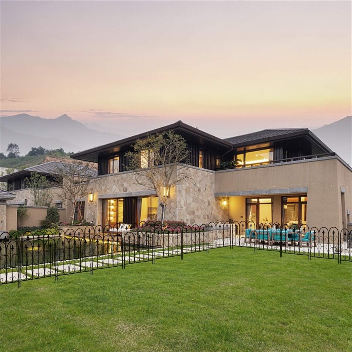 UKN Beautiful Oval Top Iron Art Garden Fence Black Mid-Century Modern Finish Energy Efficient