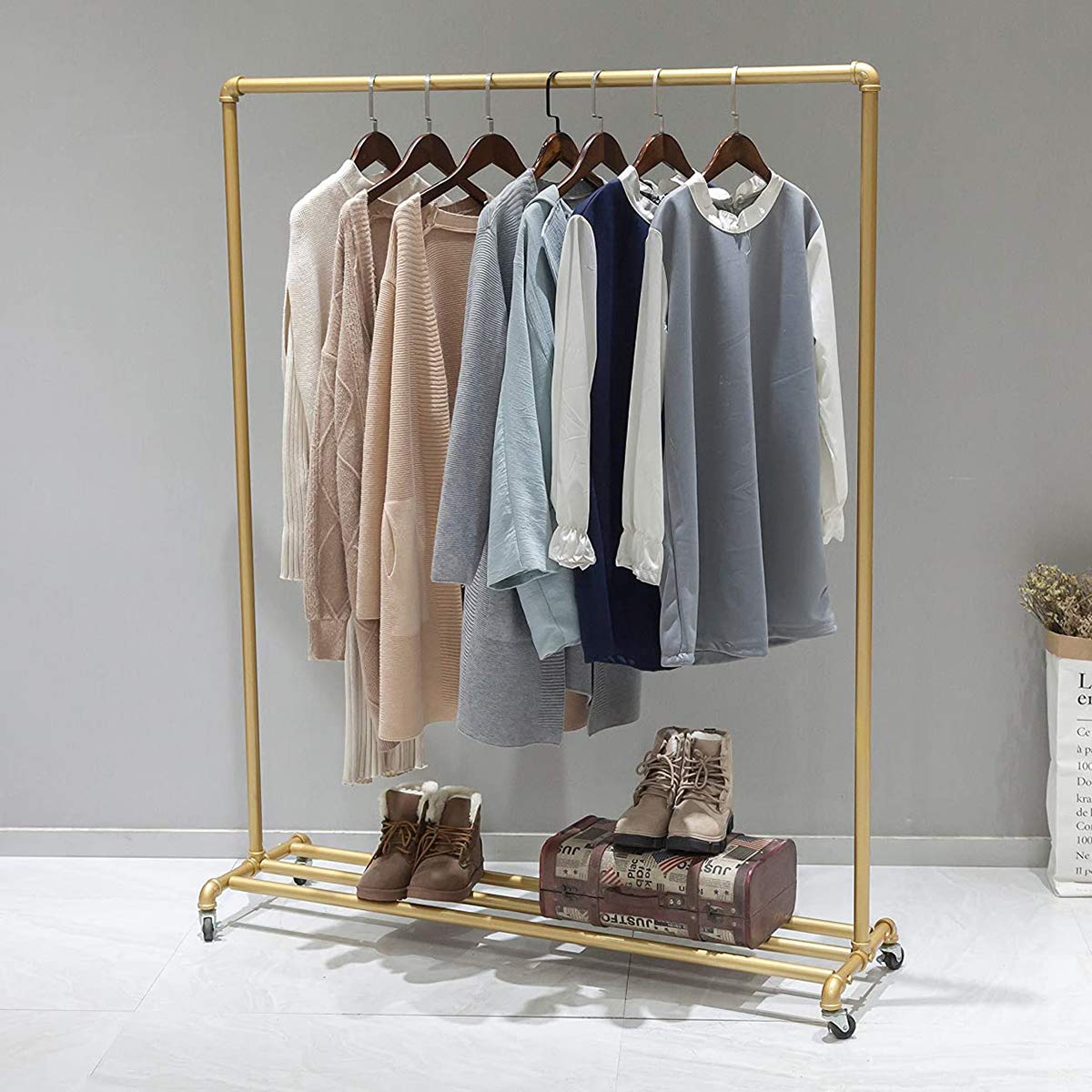 FURVOKIA Industrial Pipe Clothing Rack Garment Rack Pipeline Vintage