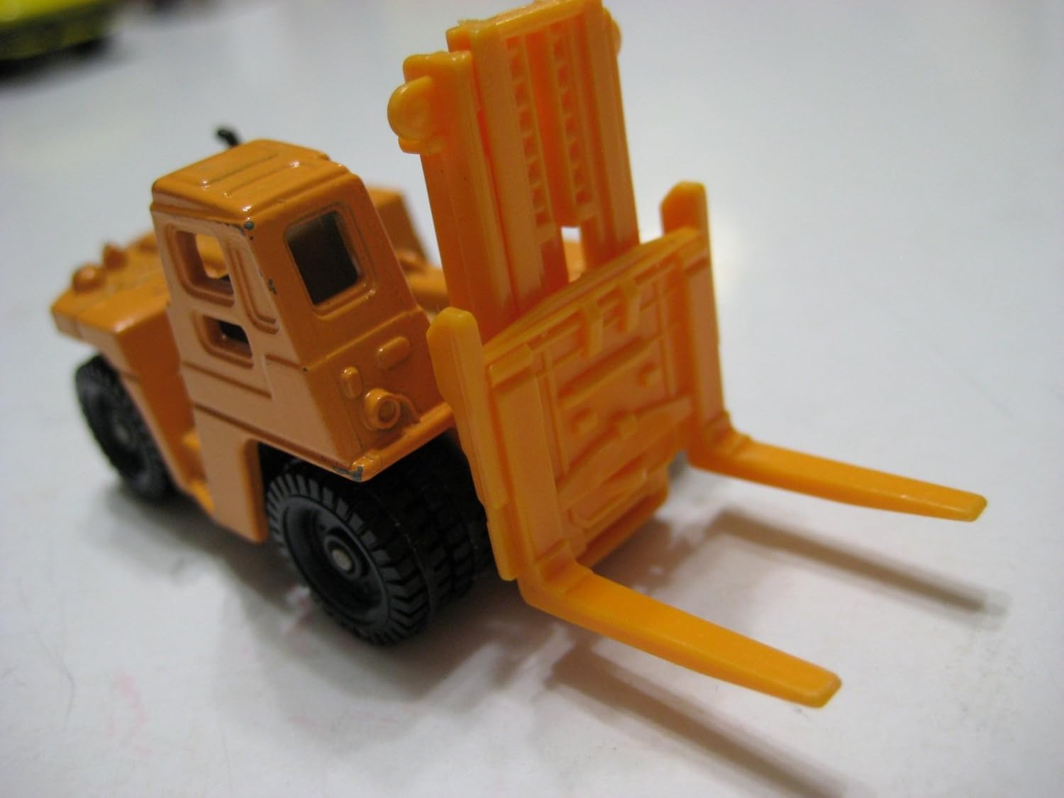 tomica forklift