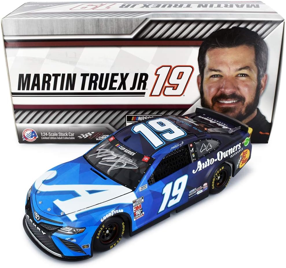 martin truex jr diecast 1 24