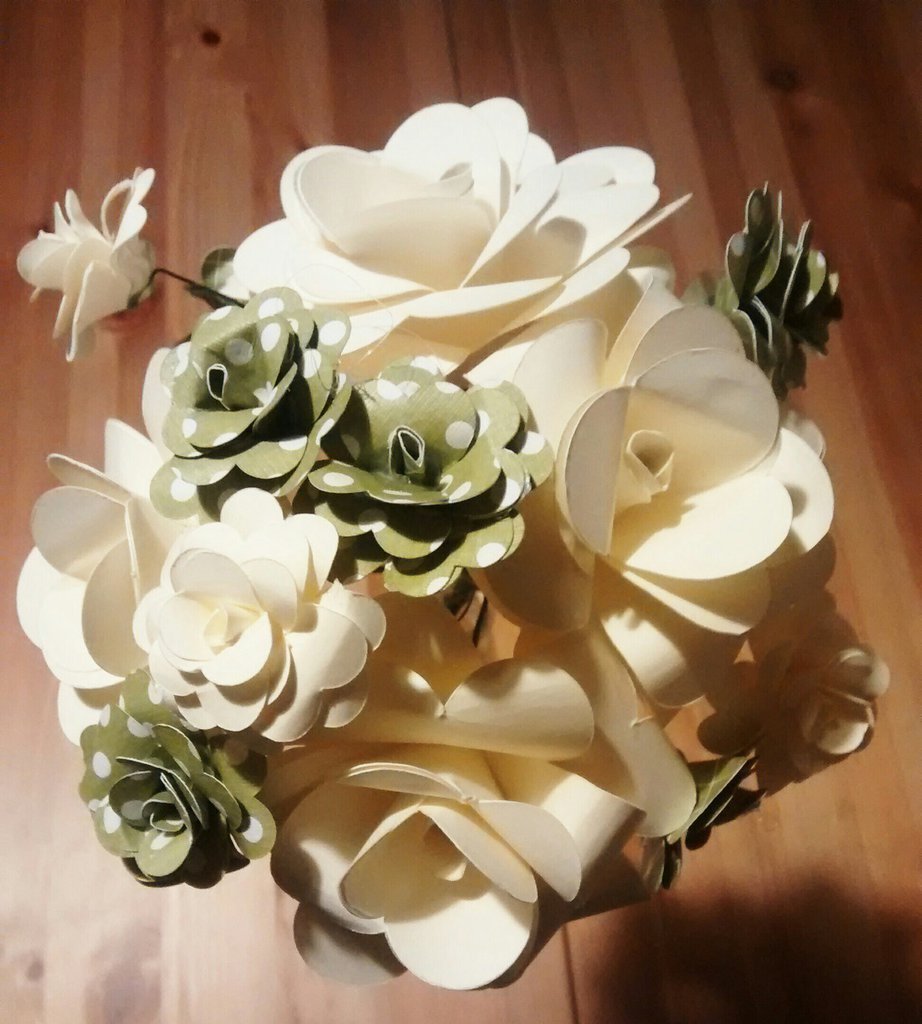Bouquet Di Rose Di Carta Fiori Di Carta Bouquet Sposa