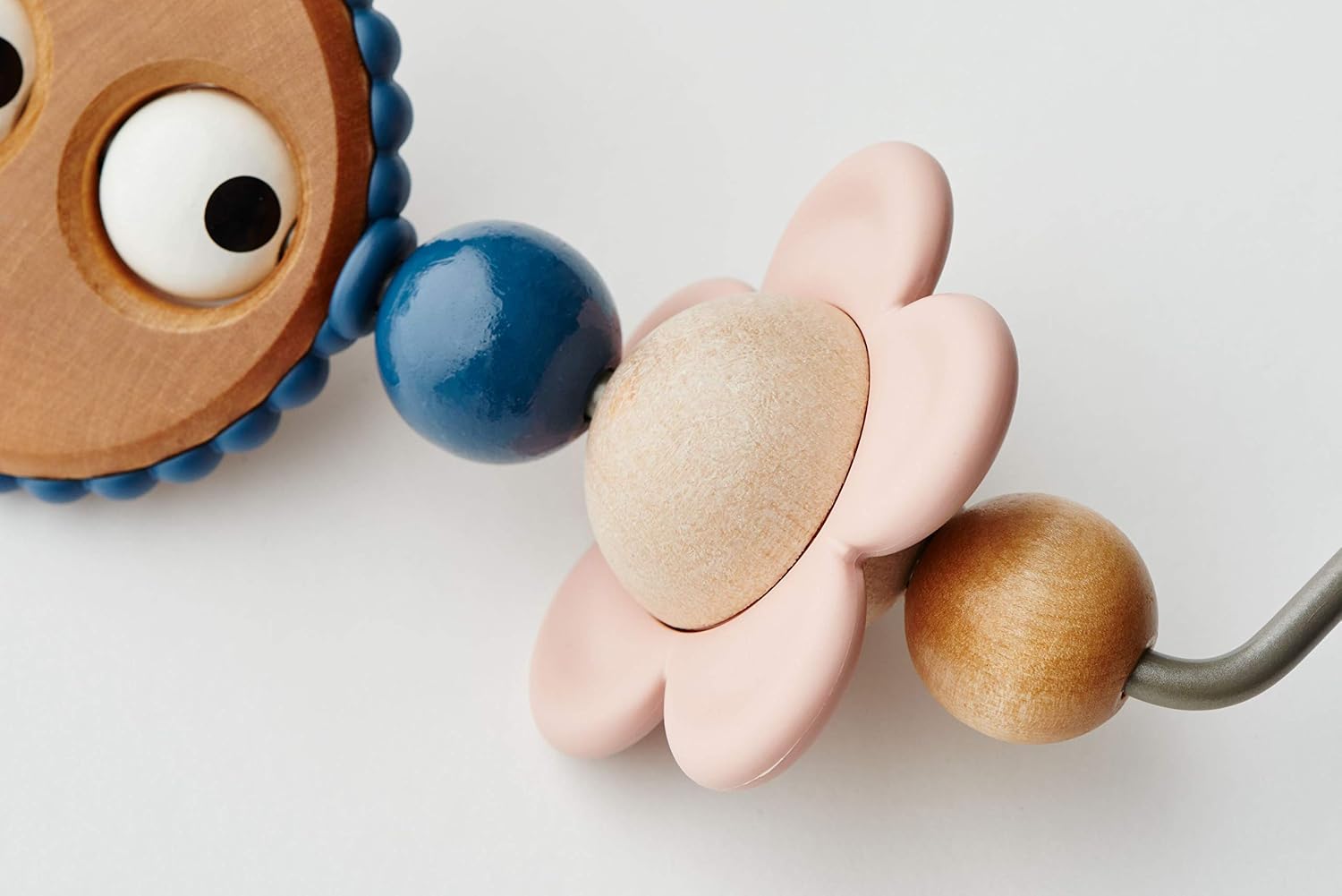 BabyBjörn Toy for Bouncer Googly eyes pastels - Image 3