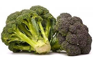FRESH BROCCOLI AT THE NEIGTHBORHOOD CORNER STORE BROCCOLI FRESH PRODUCE FRUIT VEGETABLES EACH BUNDLE