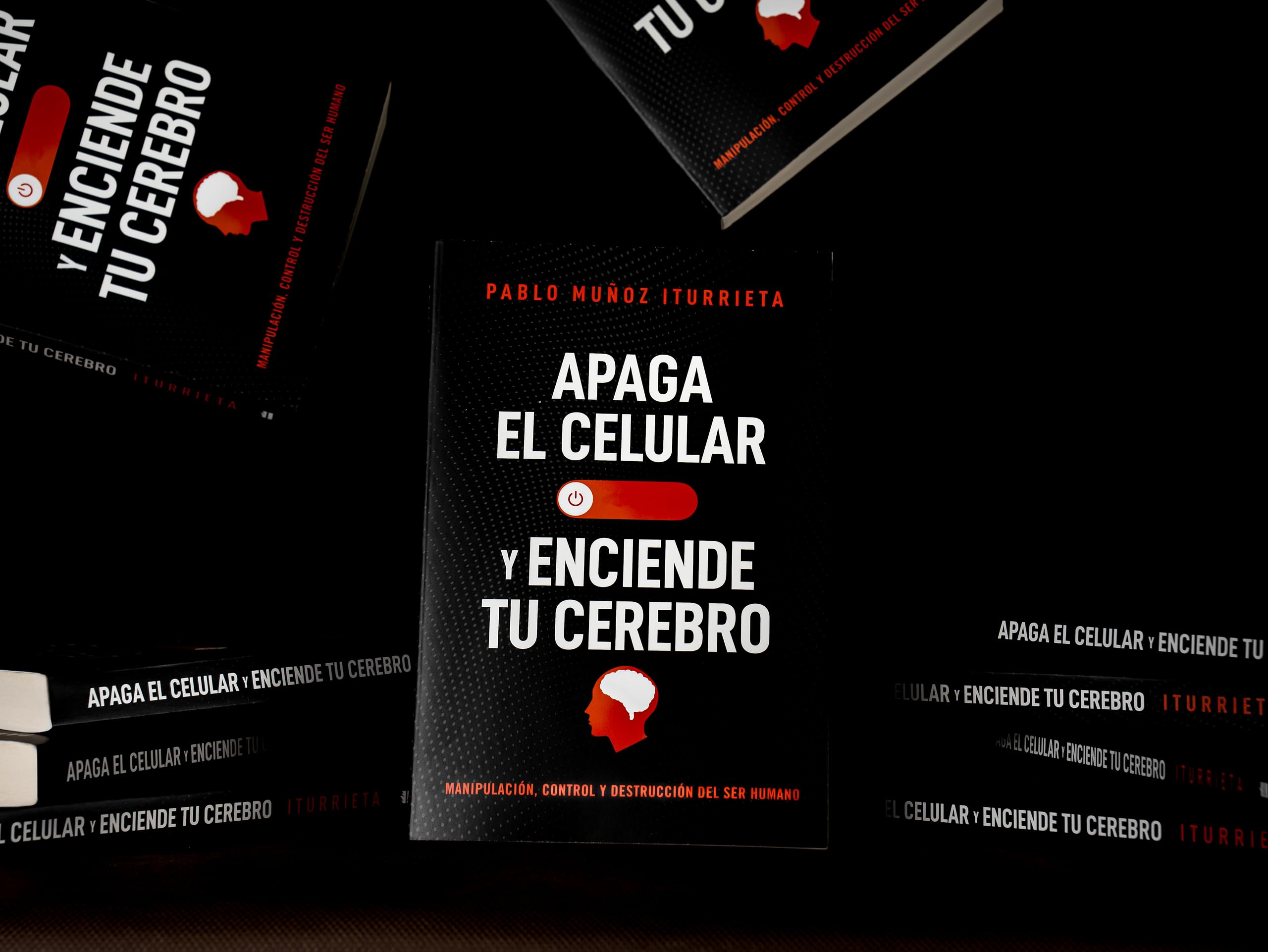Apaga el celular y enciende tu cerebro: Manipulación, control y destrucción del ser humano (Spanish Edition) Apaga el celular y enciende tu cerebro: Manipulación, control y destrucción del ser humano (Spanish Edition) Paperback Audible Audiobook Kindle