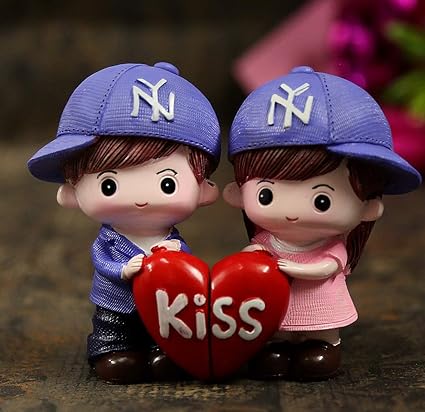 JaipurCrafts Resin Cute Romantic Valentine Love Couple Statue Showpiece Gifts; 10 cm; Multicolor