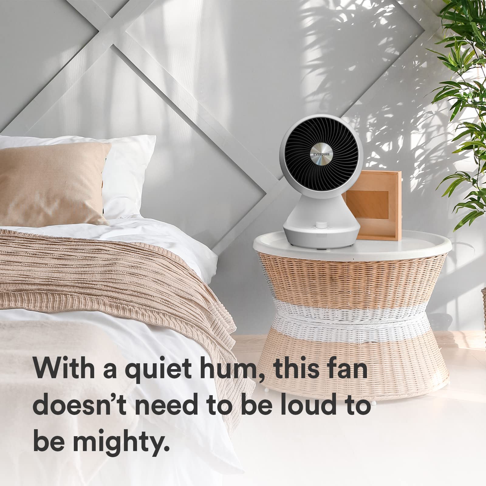 Everdure 9” Oscillating Desk or Table Fan, 3 Speed Settings, Targeted Airflow Control, Low Noise, Modern Design, Portable, Perfect Cooling Fan for Bedroom, Living Room, Home Office, White
