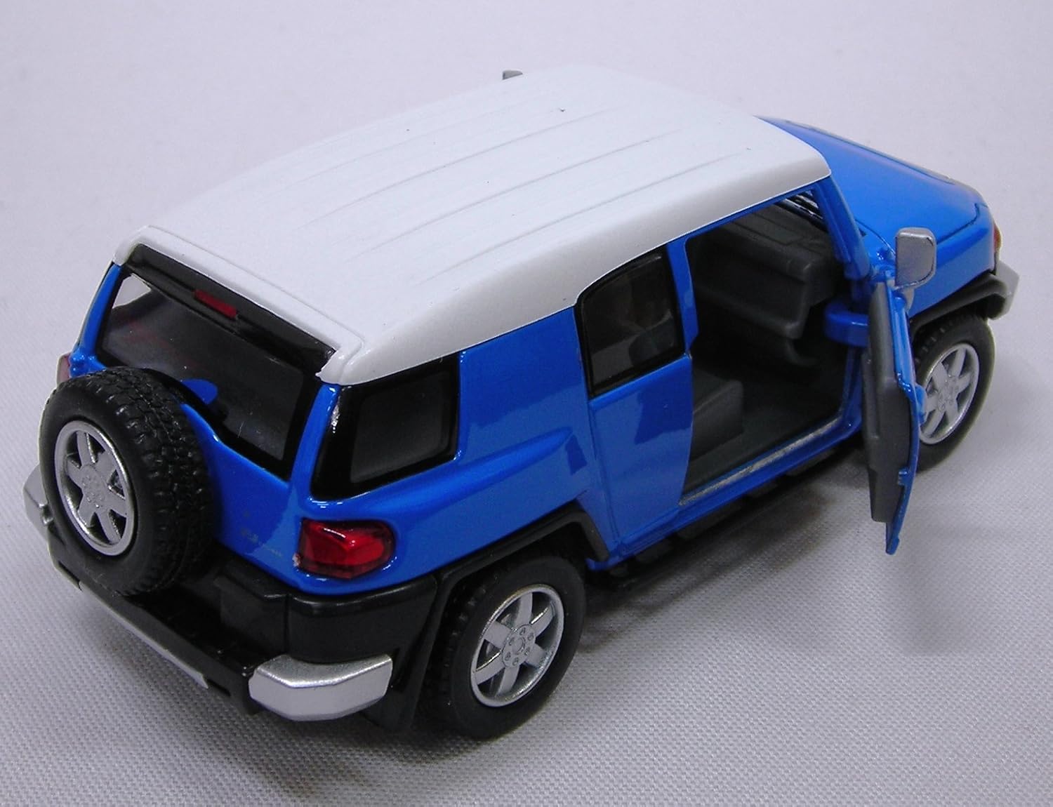 Amazon Kinsmart 1 36 Toyota Fj Cruiser 青 トヨタ Fj クルーザー プルバックカー おもちゃ