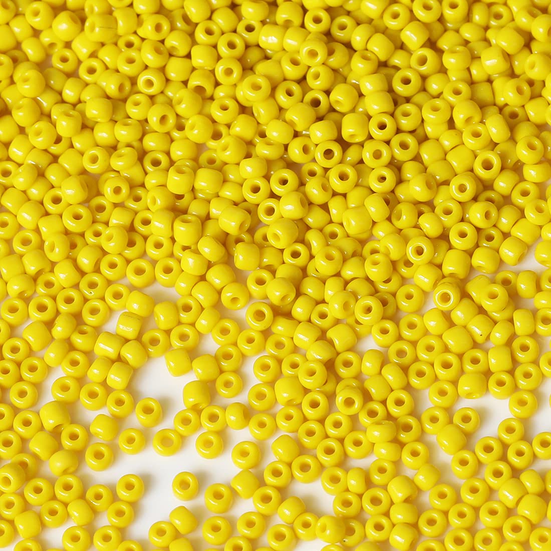 Bala&Fillic Yellow Color 3mm Seed Beads About 3600pcs/100Grams in Bag, 8/0 Glass Craft Beads for Making Bracelet Necklace Earring(Yellow)