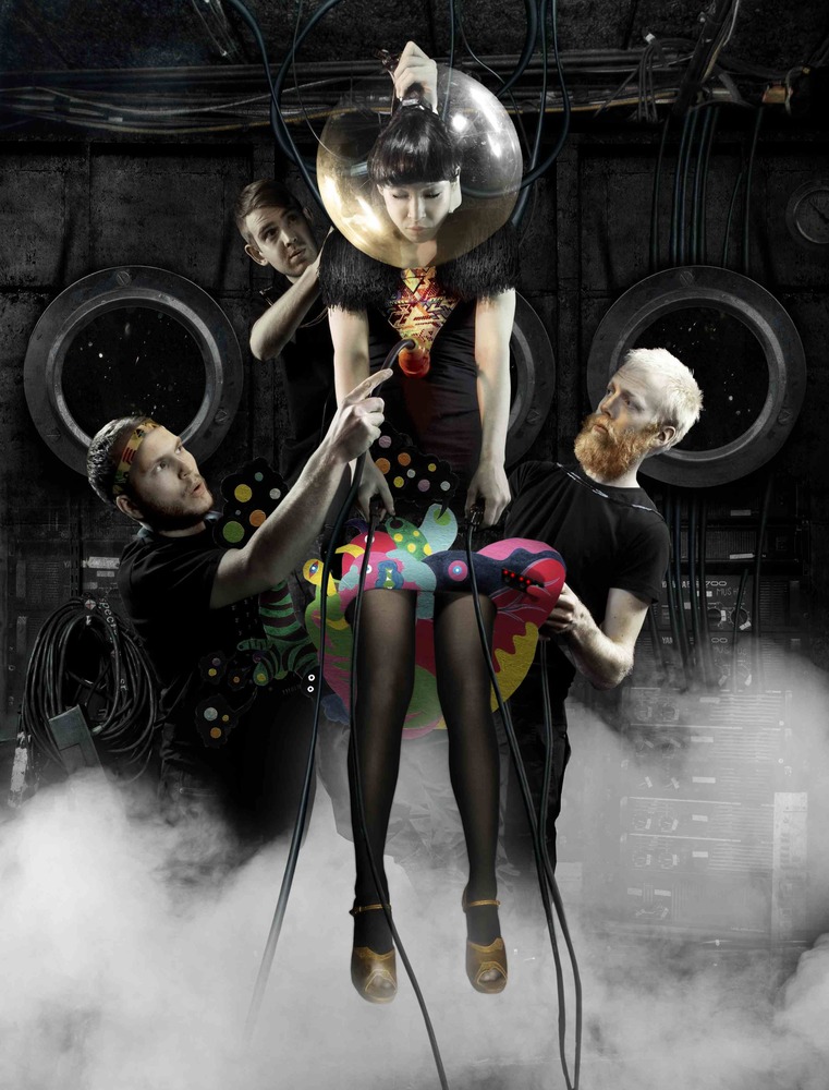 Little Dragon bei Amazon Music