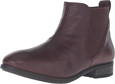 eastland jasmine chelsea boot