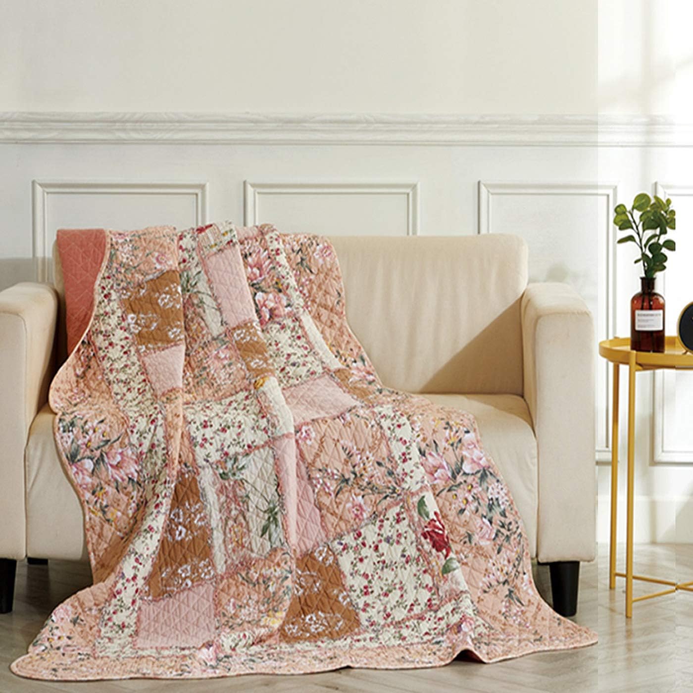 Amazon Com Vivilinen Quilted Throw Blanket 100 Cotton Reversible Vintage Floral Patchwork Bedspreads Coverlets Throws Quilt For Couch Sofa Twin Bed Orange Pink 150x200cm Kitchen Dining