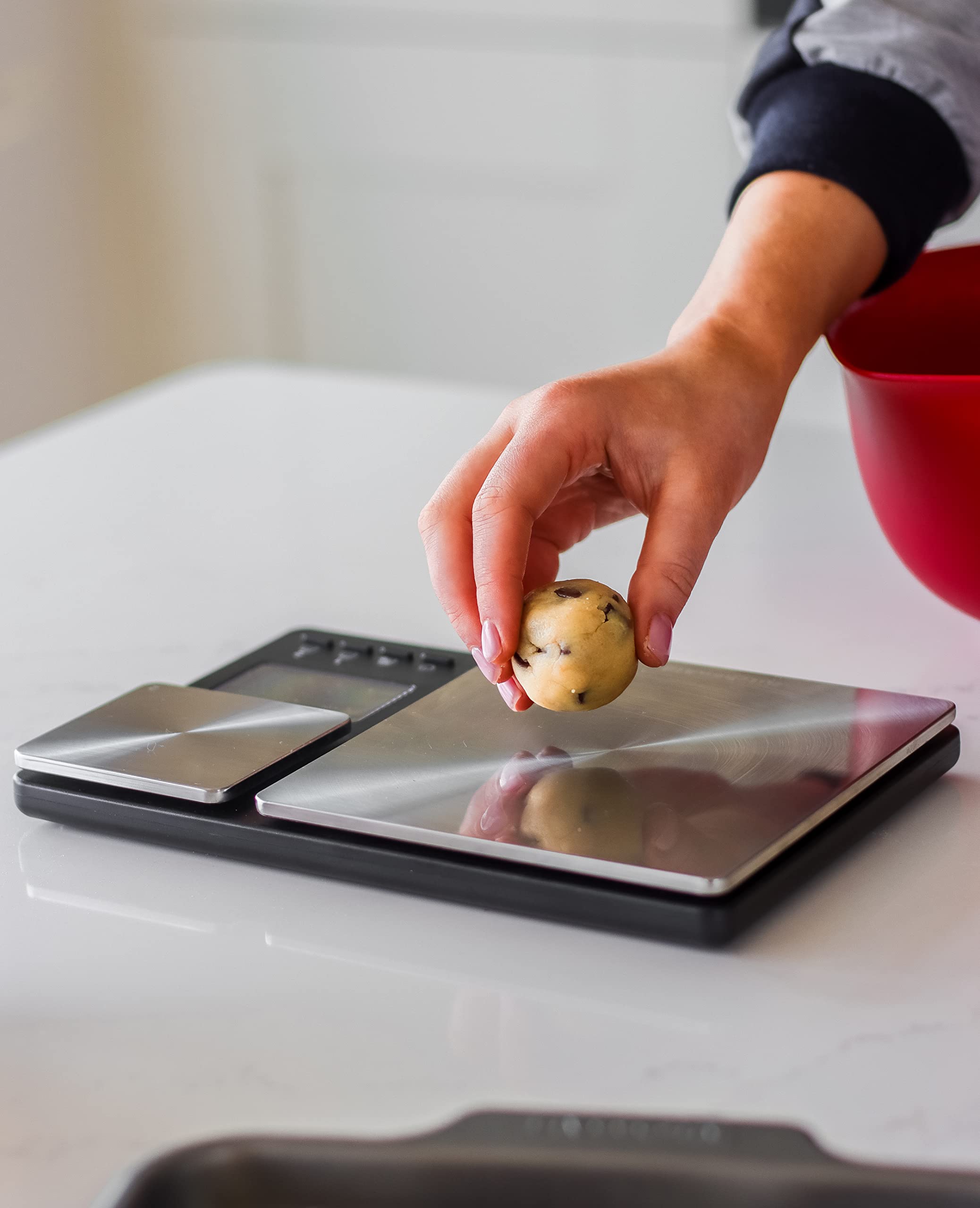 KitchenAid Digital Food Scale with Two Platforms, Weighs Between 5000g and 500g, Black, One Size