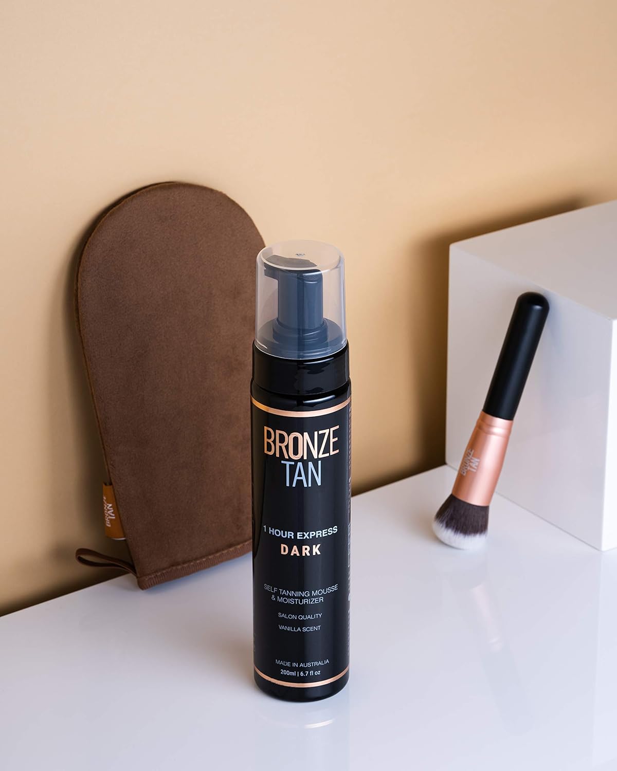 Bronze Tan Face Tanning Brush and Kabuki Brush for Sunless Tanner - Easily Apply Self Tanner to Face and Hard to Blend Areas with this Face Self Tan Applicator - Self Tanning Face Brush: Beauty