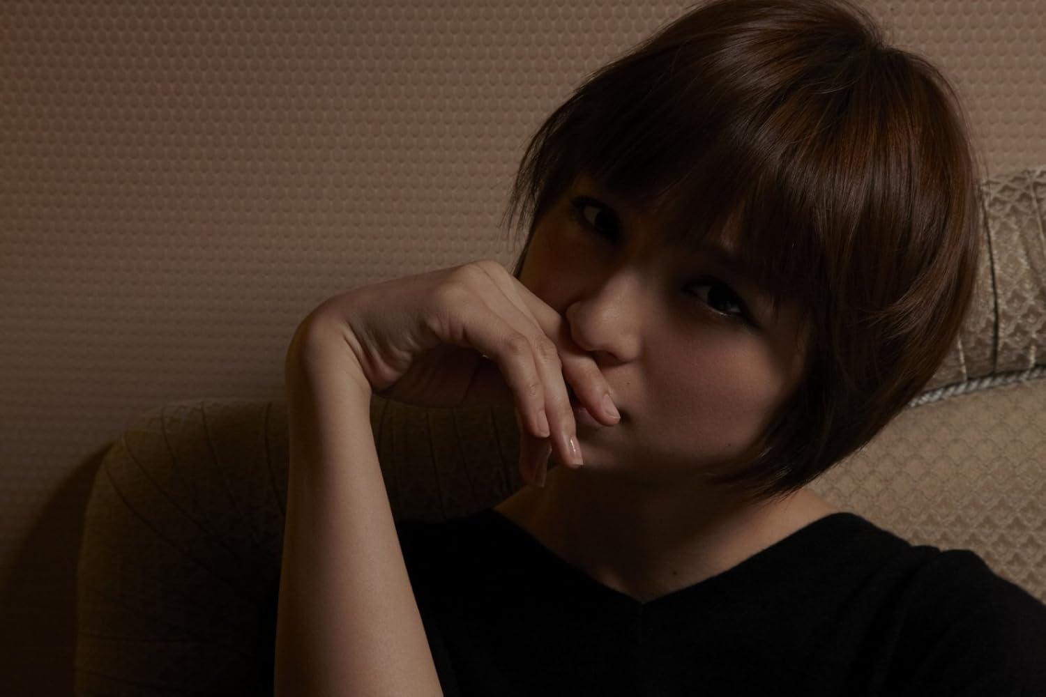 Amazon Co Jp Iqueen Vol 10 篠田麻里子 Secret Blu Ray Dvd ブルーレイ 篠田麻里子