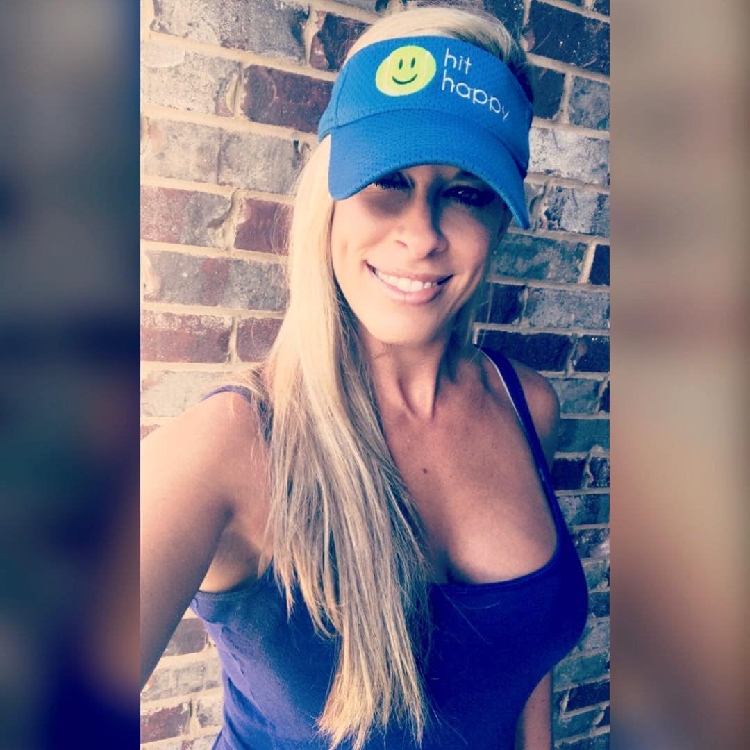 Tennis Happies Tennis Visor Hit Happy, Adjustable Strap, Perfect for On The Court Or Off (Pink), One Size: Clothing