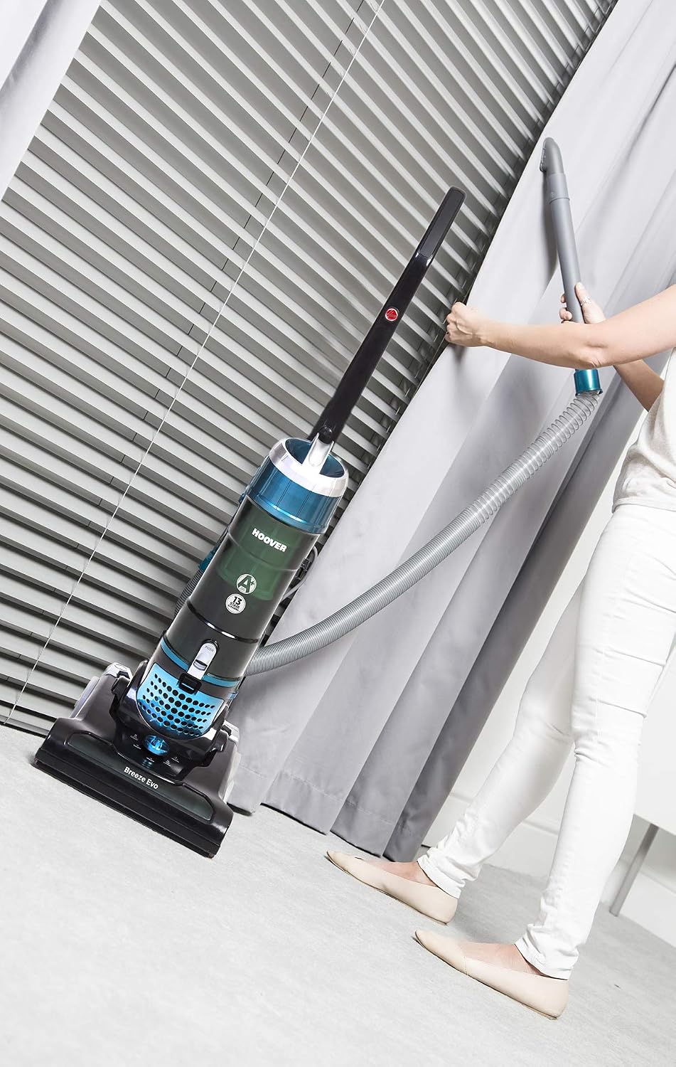 Hoover Breeze Evo TH31BO01 Bagless Upright Vacuum Cleaner - Image 5