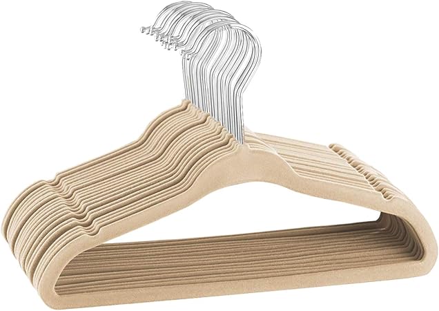 Blanc Cintres Pour Tout Petits Enfants Avec 6 Diviseurs De Vetements Pour Garde Robe De Bebe Pour Vetements Gain De Place Cintres En Velours De Bebe Mangotree Paquet De Antiderapants Cintres Classiques Cintres