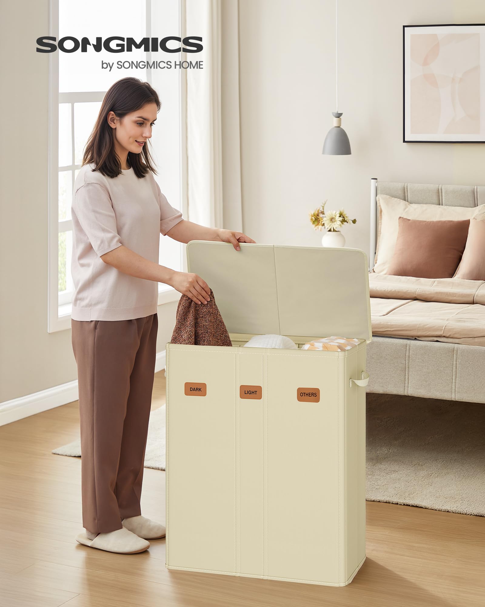 SONGMICS Wäschekorb mit 4 Fächern, 210 L, mit Deckel, 5 Etiketten, herausnehmbarer und waschbarer Innensack, Waschküche Schlafzimmer, dunkelgrau RLH014G01 2