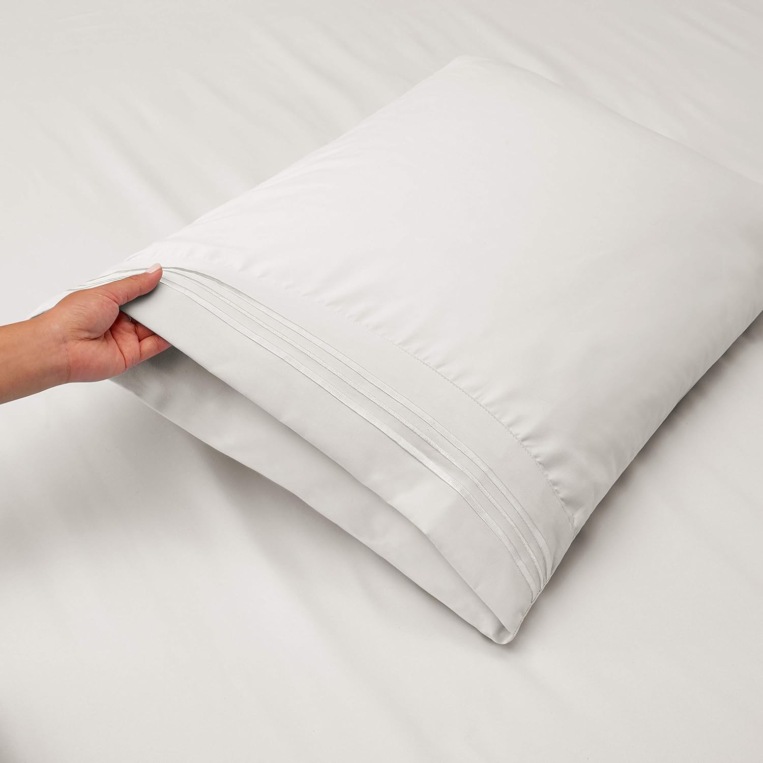 Nestl Deep Pocket King Sheets: 4 Piece King Size Bed Sheets with Fitted Sheet, Flat Sheet, Pillow Cases - Extra Soft Microfiber Bedsheet Set with Deep Pockets for King Sized Mattress - White: Home & Kitchen