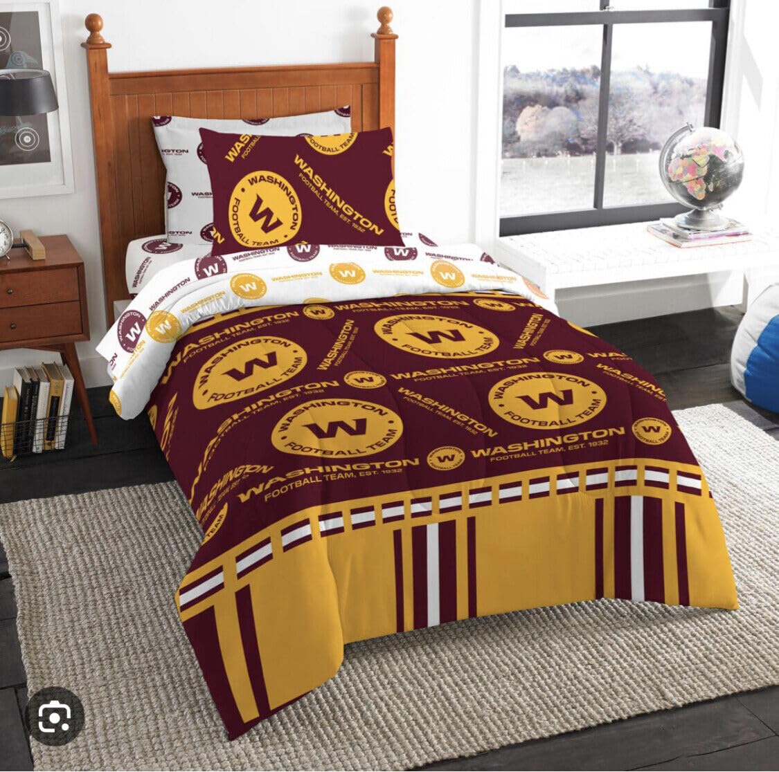 Northwest NFL Washington Football Team Unisex-Adult Bed in a Bag Set, Queen, Rotary Image