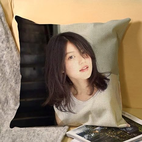 Amazon Co Jp 今田美桜 クッションセット 枕カバー おしゃれ 新居プレゼント ソファー 車用 インテリア 飾り ベッド 背当 抱き枕 両面枕 応援グッズ オシャレて18 18 ホーム キッチン