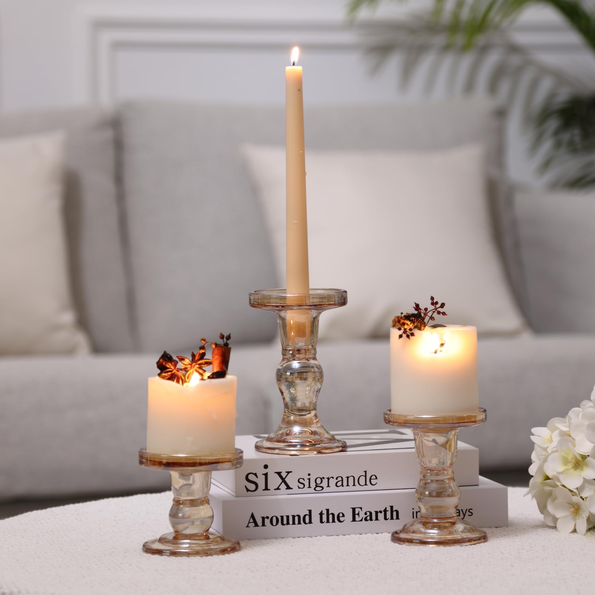 Amber Glass Candle Holder Set, QENUIITEA Set of 3 Clear Candlesticks Holders Pillar Taper Candles Tea Light Stand for Centerpieces Church Wedding Party Home Decor Dining Table