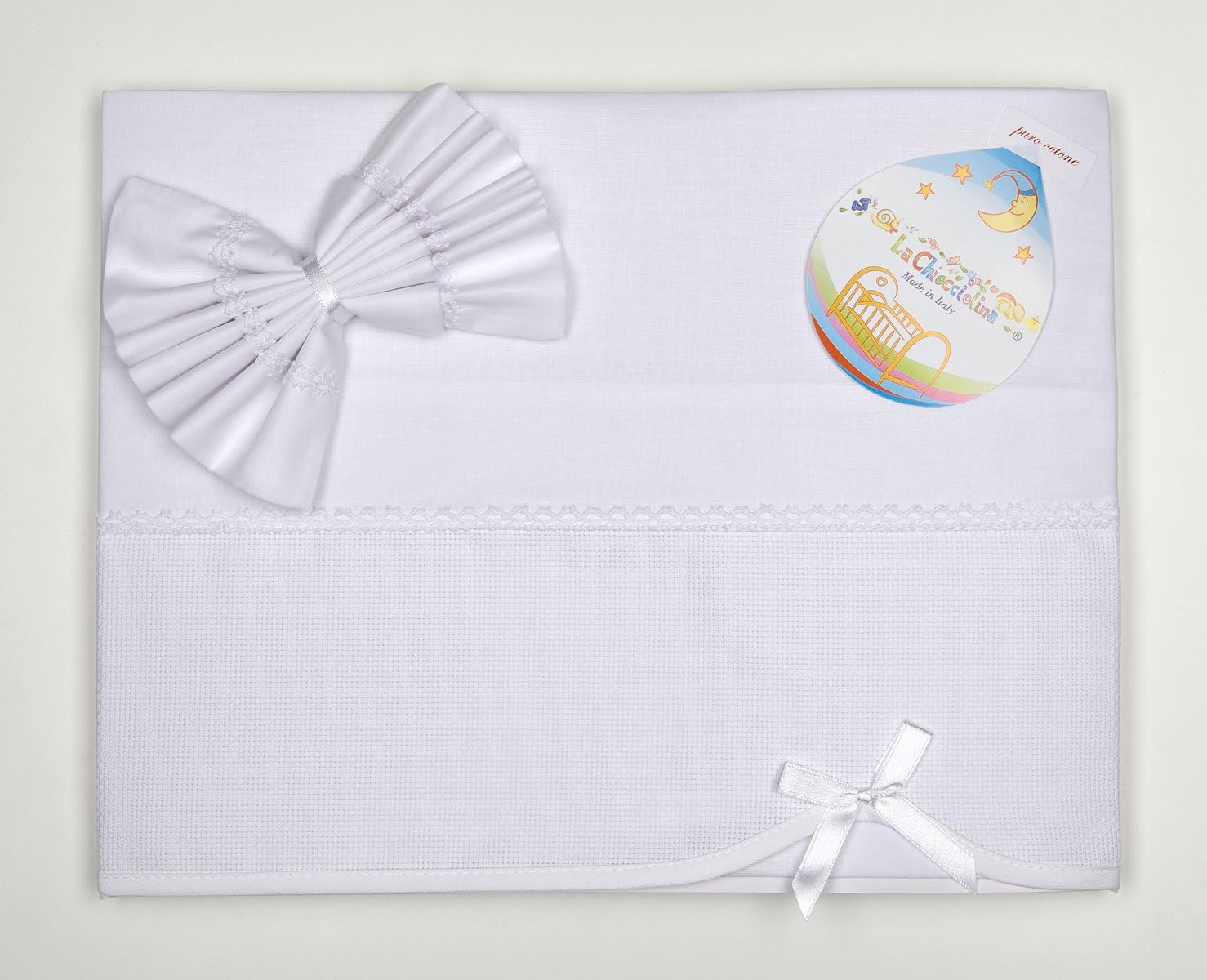 Coordinated Cradle: Set 2 pieces Embroidery Sheet Piu Pillowcase with Macrame White Edge