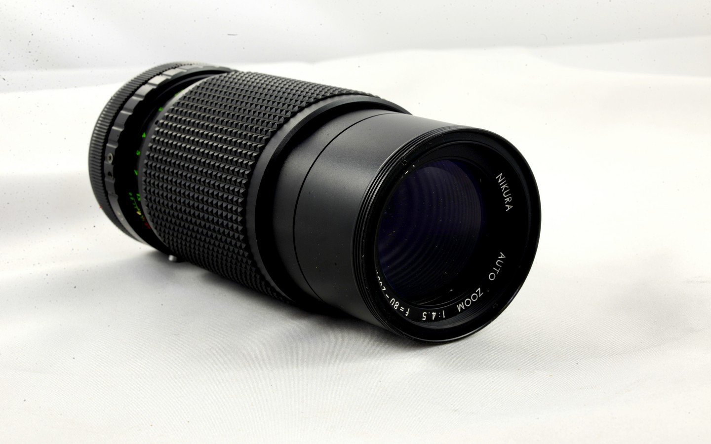 Amazon.com : Nikura 80-205mm Canon FD-Mount Manual Focus Zoom Lens : Camera  & Photo