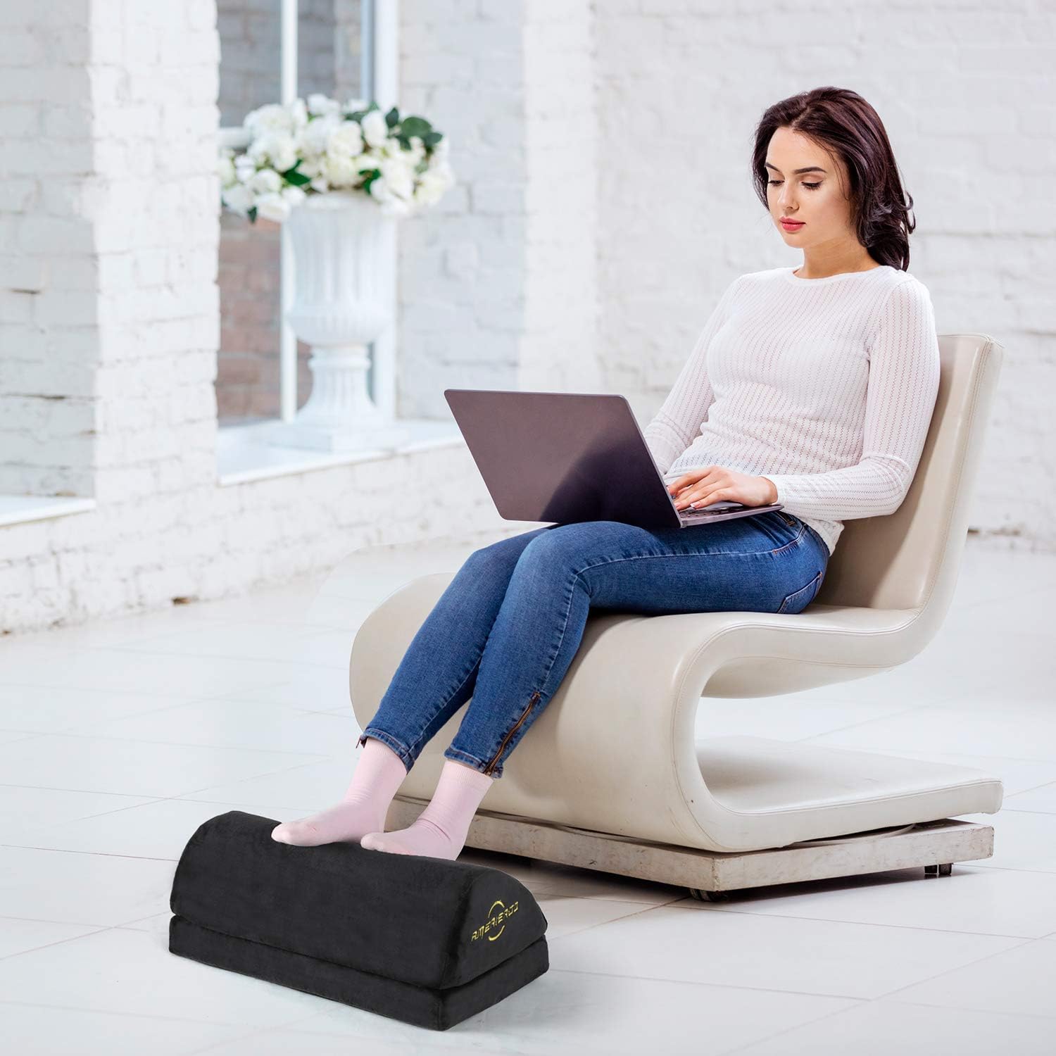 AMERIERGO Adjustable Under Desk Foot Rest - Office Desk Foot Rest with 2 Adjustable Heights, Ergonomic Foot Rest for Back & Knee Pain Relief, Foot Rest Cushion with Fabric Breathable Washable Cover : Office Products