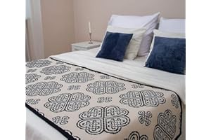 SAOL Bed Scarf Runner with Celtic Knots (Grey, King Bed)