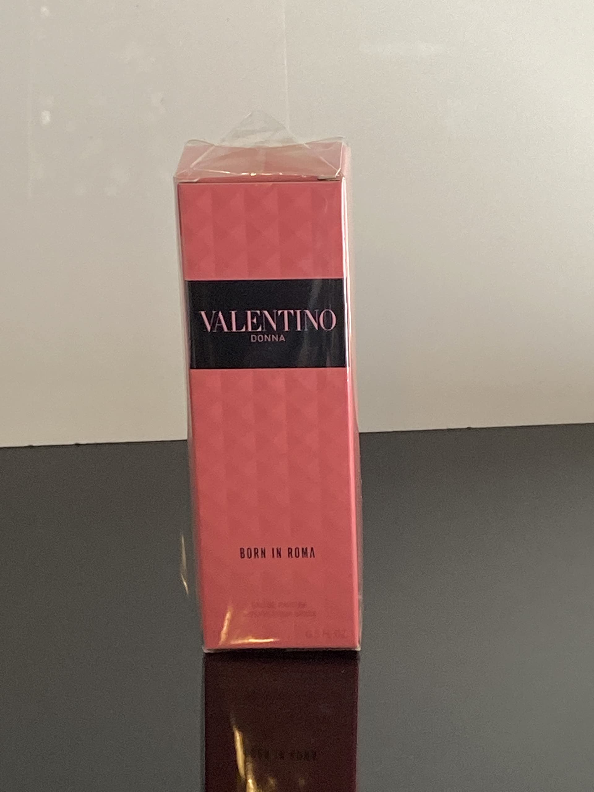 Valentino Donna Born In Roma Eau De Parfum Spray for Women 0.5 Ounce