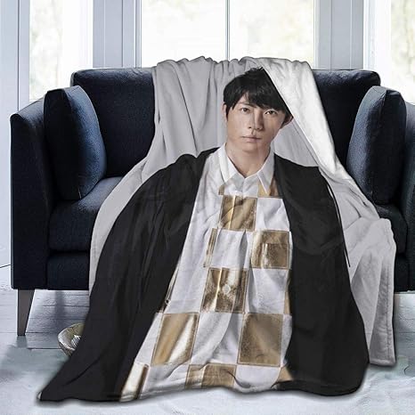 Amazon Co Jp 相葉雅紀 1 おしゃれ オールシーズン 暖かい 掛け毛布 昼寝 ソファ エアコン対策 ブランケット タオルケット 暖かくて快適 柔らかい ベッド用 ブランケット 抗菌防臭 洗える フランネル 静電防止 毛布 ホーム キッチン