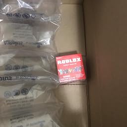 Amazoncom Roblox Series 4 Red Brick Mystery Box Toys Games -
