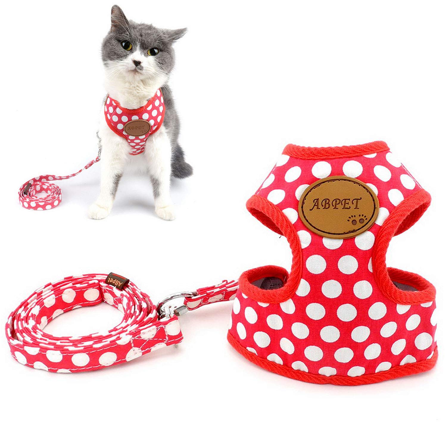 Zunea No Pull Dog Vest Harnesses and Lead Set for Small Dogs Adjustable Breathable Mesh Lined Puppy Harness Cute Polka Dot Escape Proof Pet Girl Boy Dog Cat Harnesses for Walking Red M